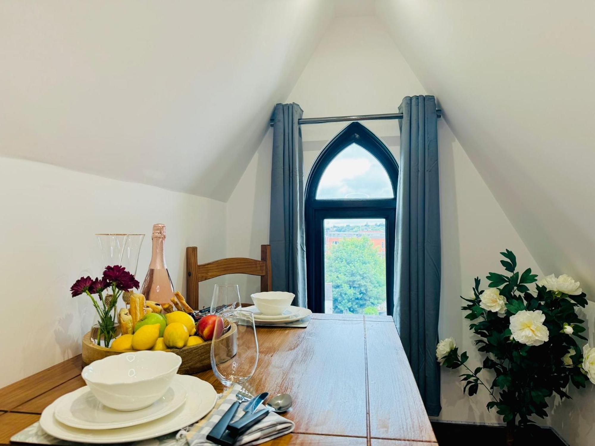 Am Victorian House Hotel Luton  Ngoại thất bức ảnh