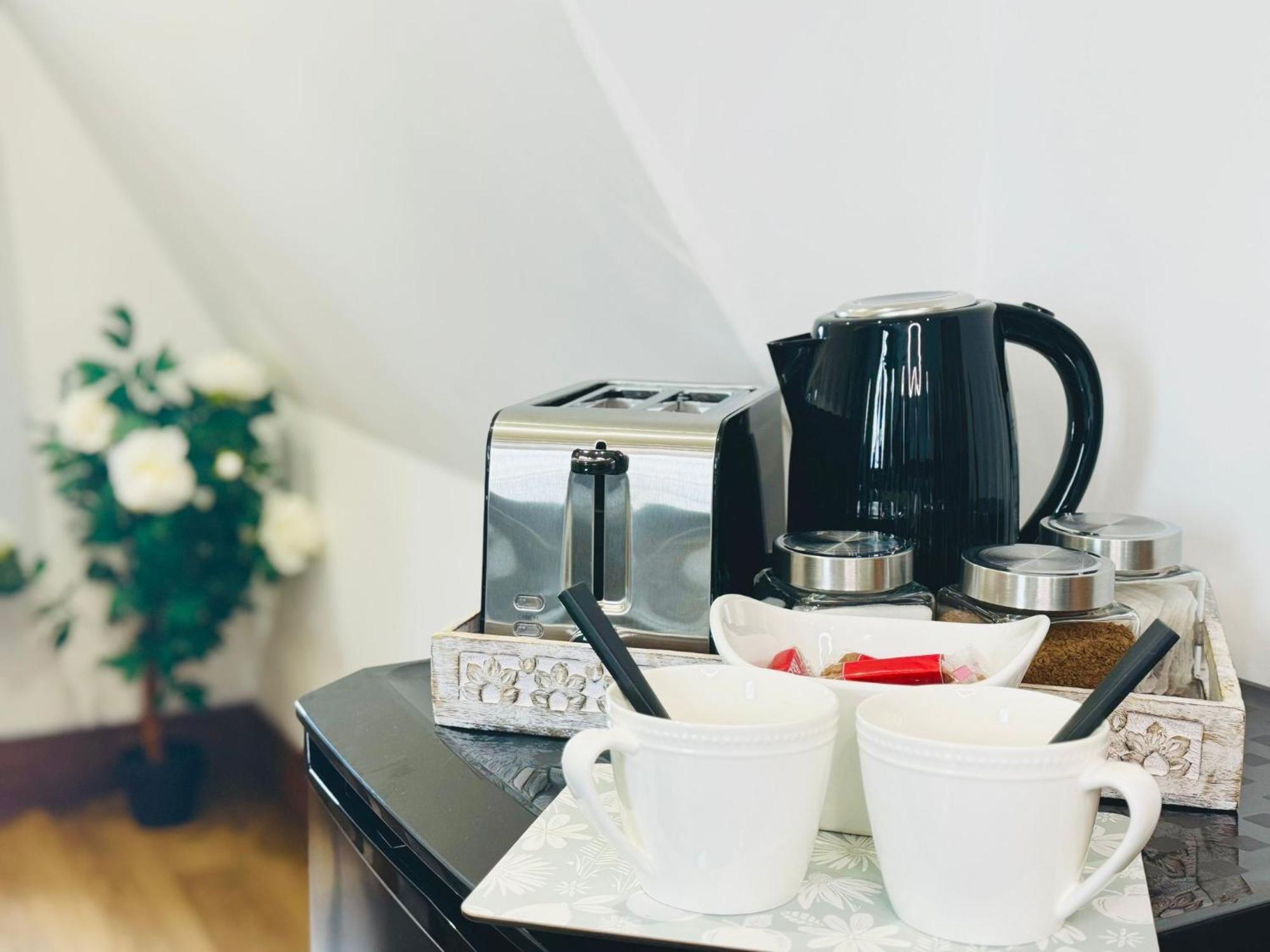 Am Victorian House Hotel Luton  Ngoại thất bức ảnh
